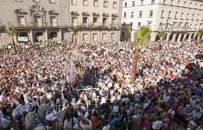 “Huelva, Huelva”, la alegre energía de un corazón de hermandad