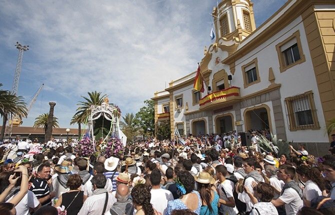 “Huelva, Huelva”, la alegre energía de un corazón de hermandad