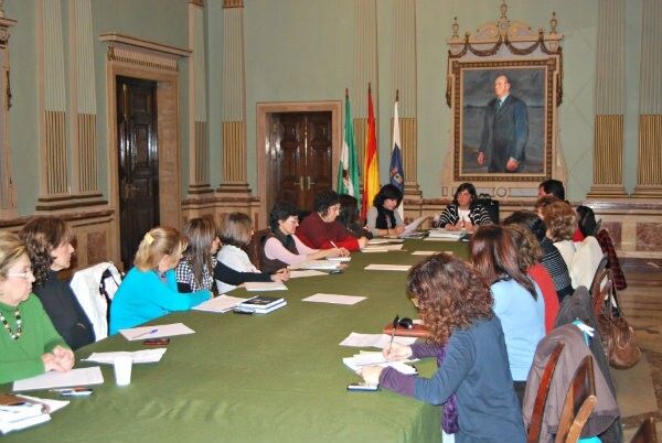 El Consejo Local de la Mujer condena las tres muertes por violencia de género ocurridas en mayo