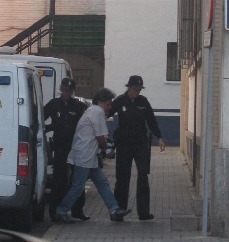 Presentan recurso de apelación al auto de procesamiento del acusado del doble crimen de Almonaster
