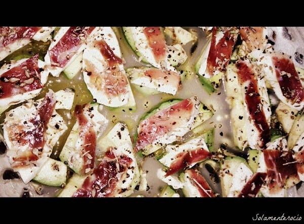 Aguacate con mozarella y jamón ibérico