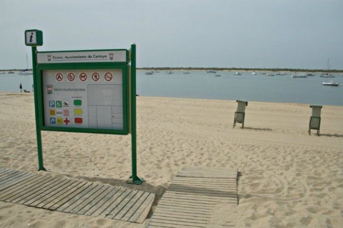Las playas de Cartaya amplían su zona de baño y mejoran su accesibilidad y servicios