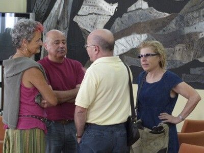 Hasta 60 concejales y numerosos dirigentes participan en el encierro de IU en Diputación