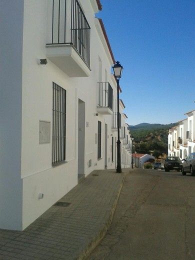 Puerto Moral entrega 12 VPO al coste de 87.000 euros