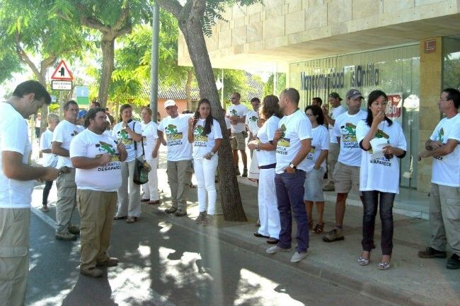 Trabajadores de la Mancomunidad de Islantilla protestan ante su posible cierre