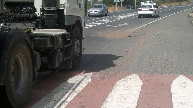 El PP de Nerva denuncia un nuevo vertido de residuos en la carretera junto a Riotinto