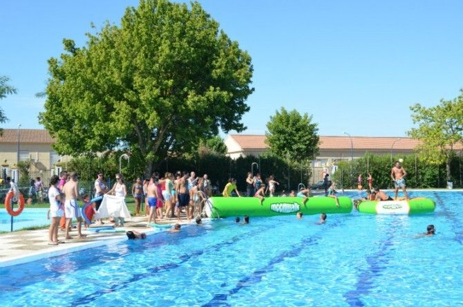 La fiesta de fin de curso clausura la campaña de natación 'Verano 2012' en Almonte