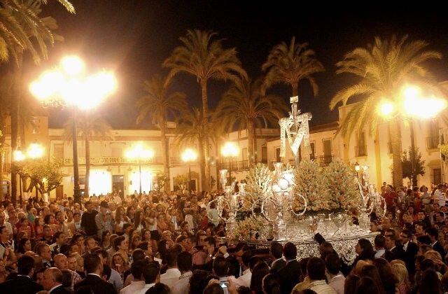 La Palma abraza a la Santa Cruz de la Calle Cabo en el 25 Aniversario de sus Reglas