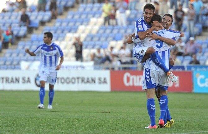 Brozek lidera una revolución que funciona (3-0)