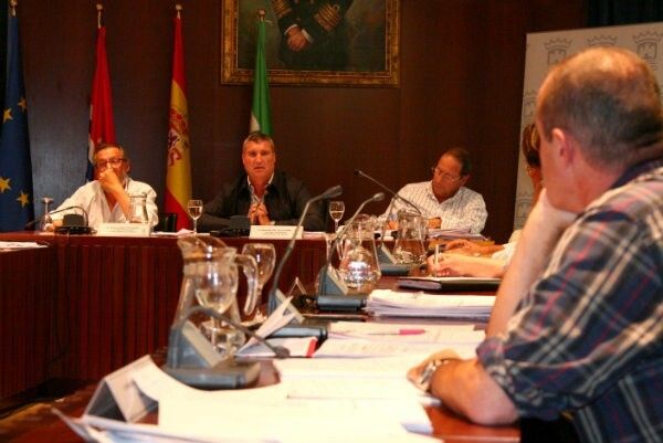 Cartaya asegura que la salida de MAS traerá consigo una rebaja del recibo del agua