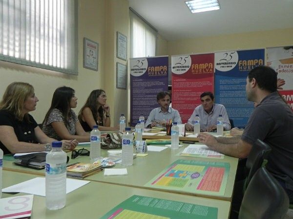 El delegado del Gobierno destaca la 'normalidad' en el inicio del curso