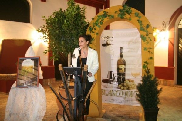 Doñana 21 lleva a Bollullos una exposición sobre el papel del viñedo en la conservación