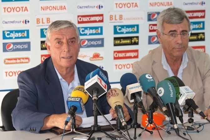 De la Corte: 'Había más grupos, pero no demonicemos a los que se han quedado con el club'