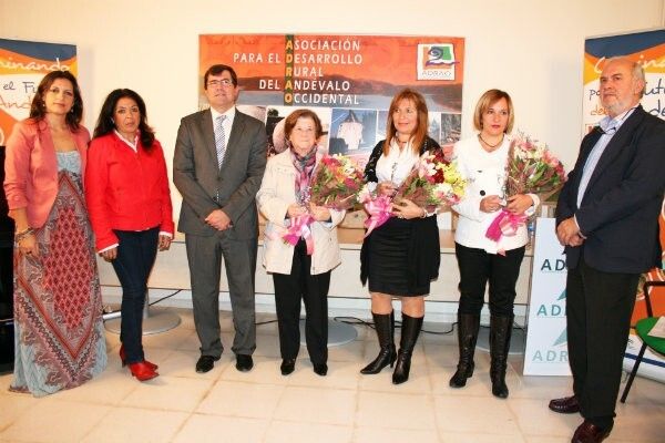 Emotivo reconocimiento a las mujeres más comprometidas del Andévalo
