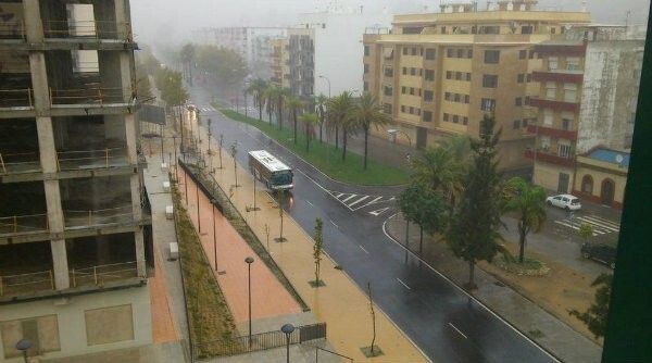 El riesgo de precipitaciones se mantendrá durante toda la jornada y no se descartan tormentas