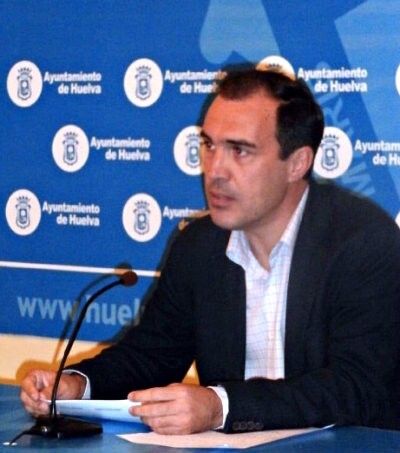 El PSOE asegura que los parados 'no se merecen un alcalde que se burla de ellos con un plan de empleo falso'