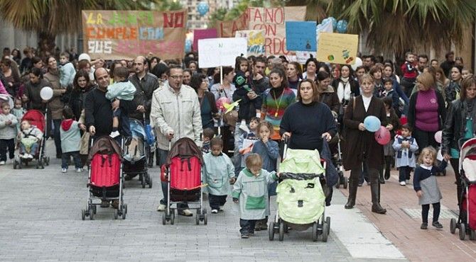 Las guarderías se echan a la calle por el futuro de la educación infantil
