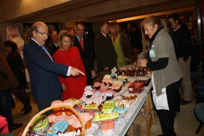 Arranca una nueva edición del Mercadillo de Proyecto Hombre en la Casa Colón