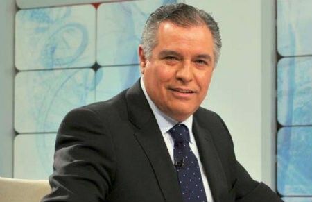 El Colegio de Farmacéuticos distingue con su máxima distinción a Bartolomé Beltrán