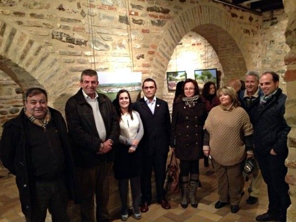 El Ayuntamiento de La Redondela inaugura una exposición de los pintores del Ateneo de Ayamonte