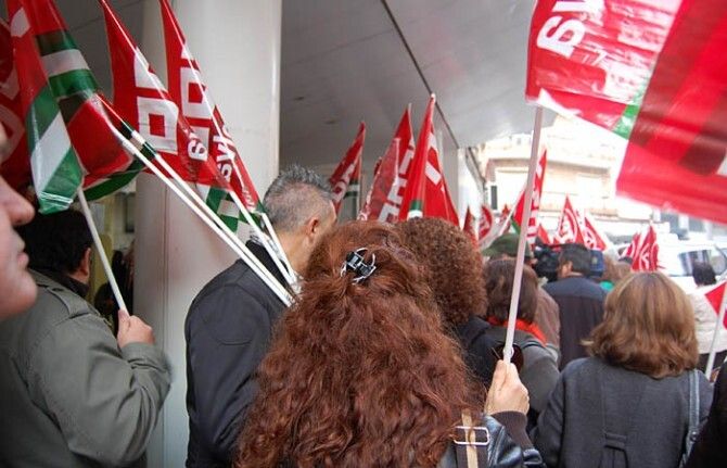 CCOO y UGT se encierran en la Seguridad Social por la no revalorización de las pensiones