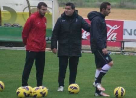 Aguilar: 'Cabrero es uno de mis mejores amigos, pero a ver si le meto un golito'