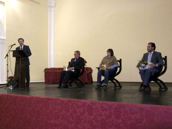 Gibraleón entrega las coronas a sus Reyes Magos