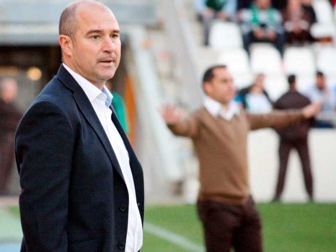 Berges afirma que el Recre fue 'superior, pero nosotros hemos estado muy mal'