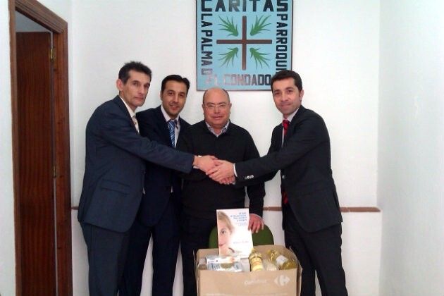 La Caixa entrega a Cáritas La Palma más de cien cajas de alimentos para las personas más necesitadas
