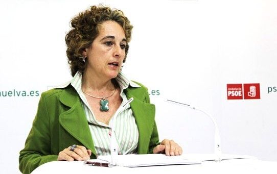 EL PSOE denuncia que los traslados en ambulancia costarán a los onubenses más de un millón de euros