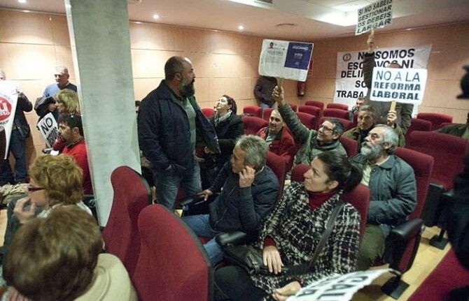 IU Aljaraque alerta del “deterioro de los servicios municipales” tras los despidos del PP