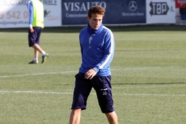 Toni Torres: 'Álvaro González viene con mucha confianza y con hambre'