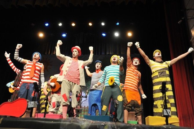 Un conjuro en forma de bellas coplas hechiza al Gran Teatro