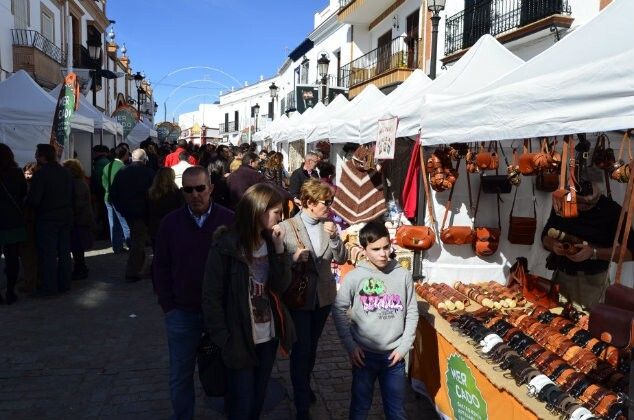 Almonte acoge con éxito el mercado de gastronomía de productos procedentes de los espacios naturales