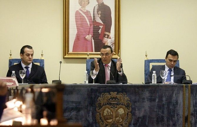 Diputación aprueba la defensa de la autonomía local, de los derechos de los mayores y la regeneración de las playas