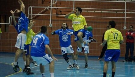 El PAN Moguer roza la cima con una sensacional victoria ante Benidorm (24-22)