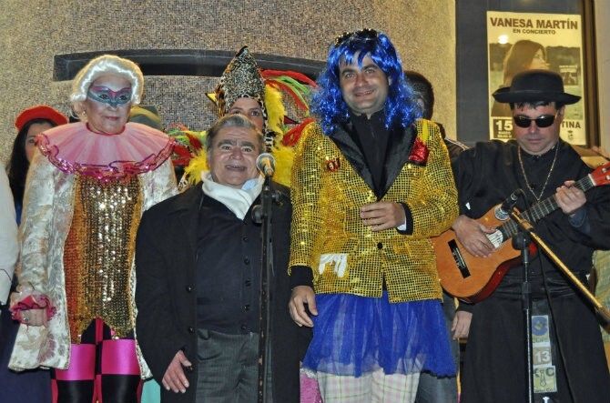 Antonio Cárdenas, premiado con el ‘Pito de Caña’ tras la final isleña