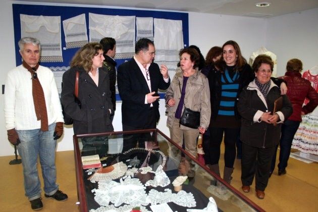 La Palma inaugura dos exposiciones que rinden homenaje a la mujer