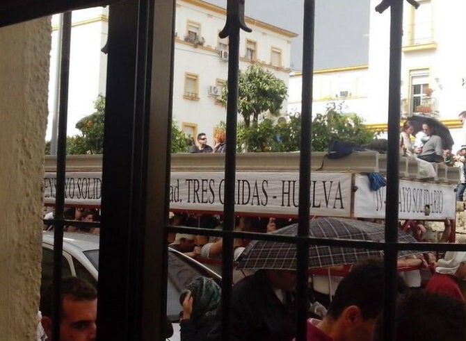 Aromas cofrades y solidarios en El Polvorín