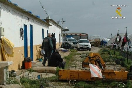 Detienen a dos personas por delitos contra los derechos de los trabajadores