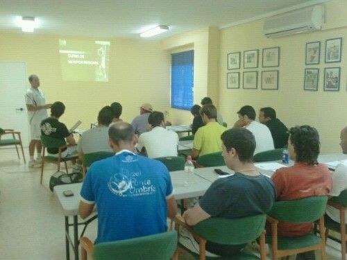 Curso de monitor de pádel en el Club de Bellavista