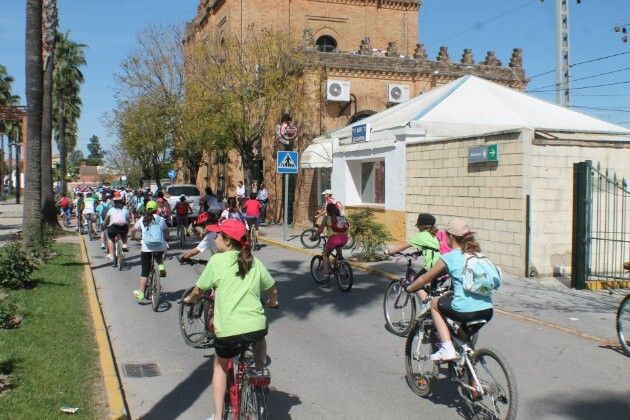 El Día de la Bicicleta reúne en La Palma a más de 150 participantes