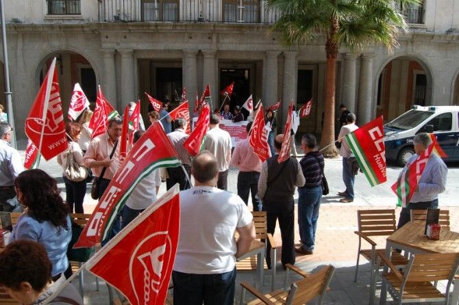 Siete de cada diez personas considera que la reforma laboral afecta a la salud laboral