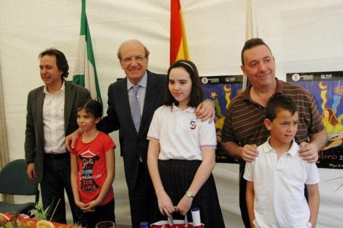 El Ayuntamiento y los libreros premian  a ‘los mejores cuentos escolares’