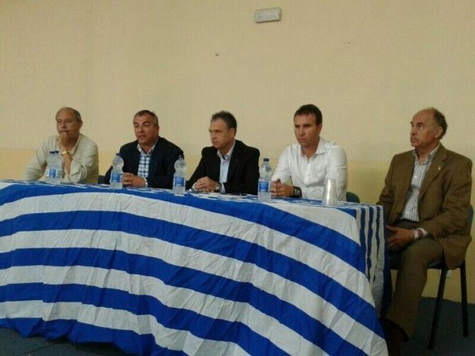 Joaquín Caparrós participa en una charla para el colectivo arbitral en la Federación Onubense de Fútbol