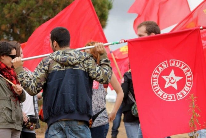 El Partido Comunista ocupa una finca pública en Lepe