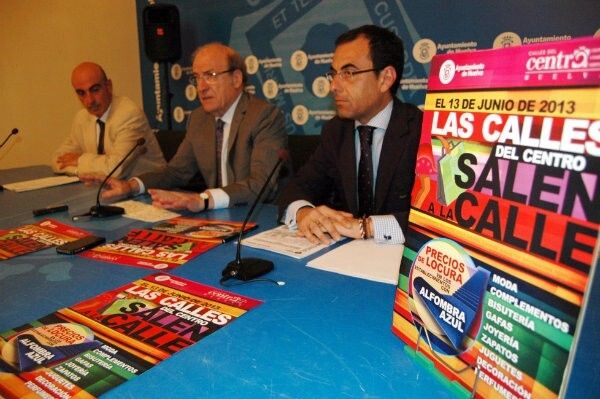 40 establecimientos del centro de Huelva sacarán sus productos a la calle el próximo jueves