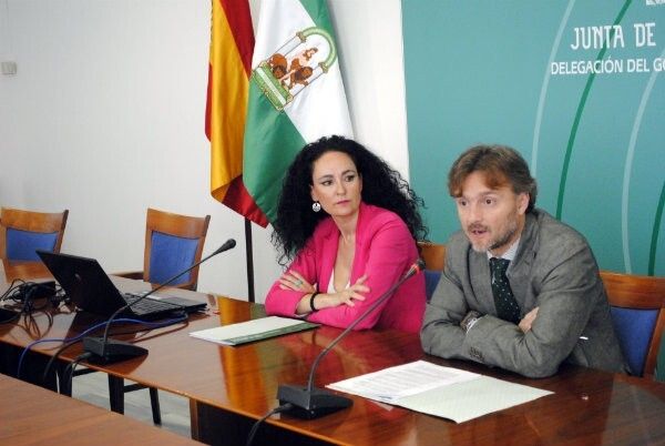 Los onubenses ya pueden consultar y descargar un resumen de su historia clínica a través de Internet