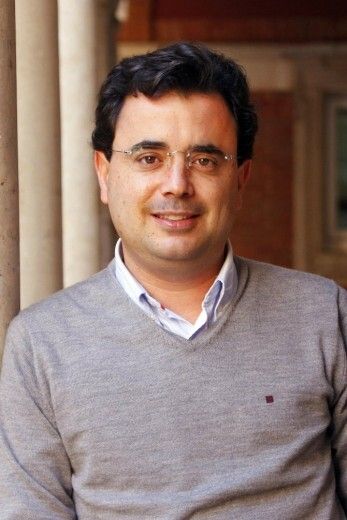 Cerca de un centenar de retratos de la Huelva cultural, en ‘La infame turba’