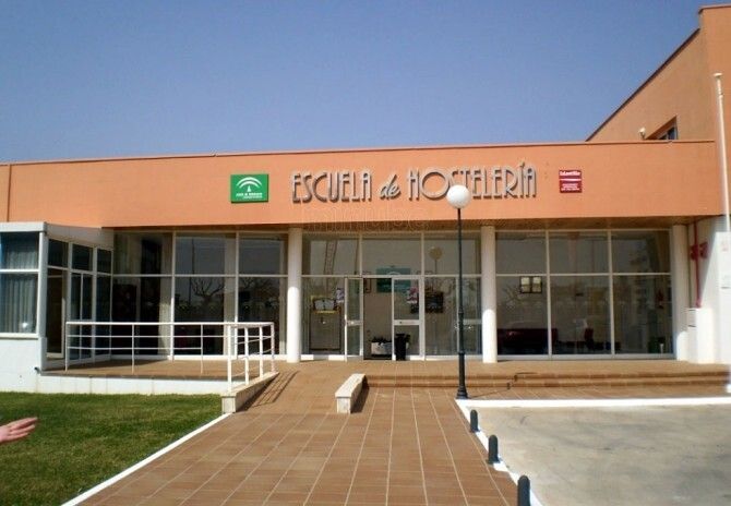 CSIF teme “las verdaderas intenciones” de la Junta en la Escuela de Hostelería al no abonar la deuda pendiente